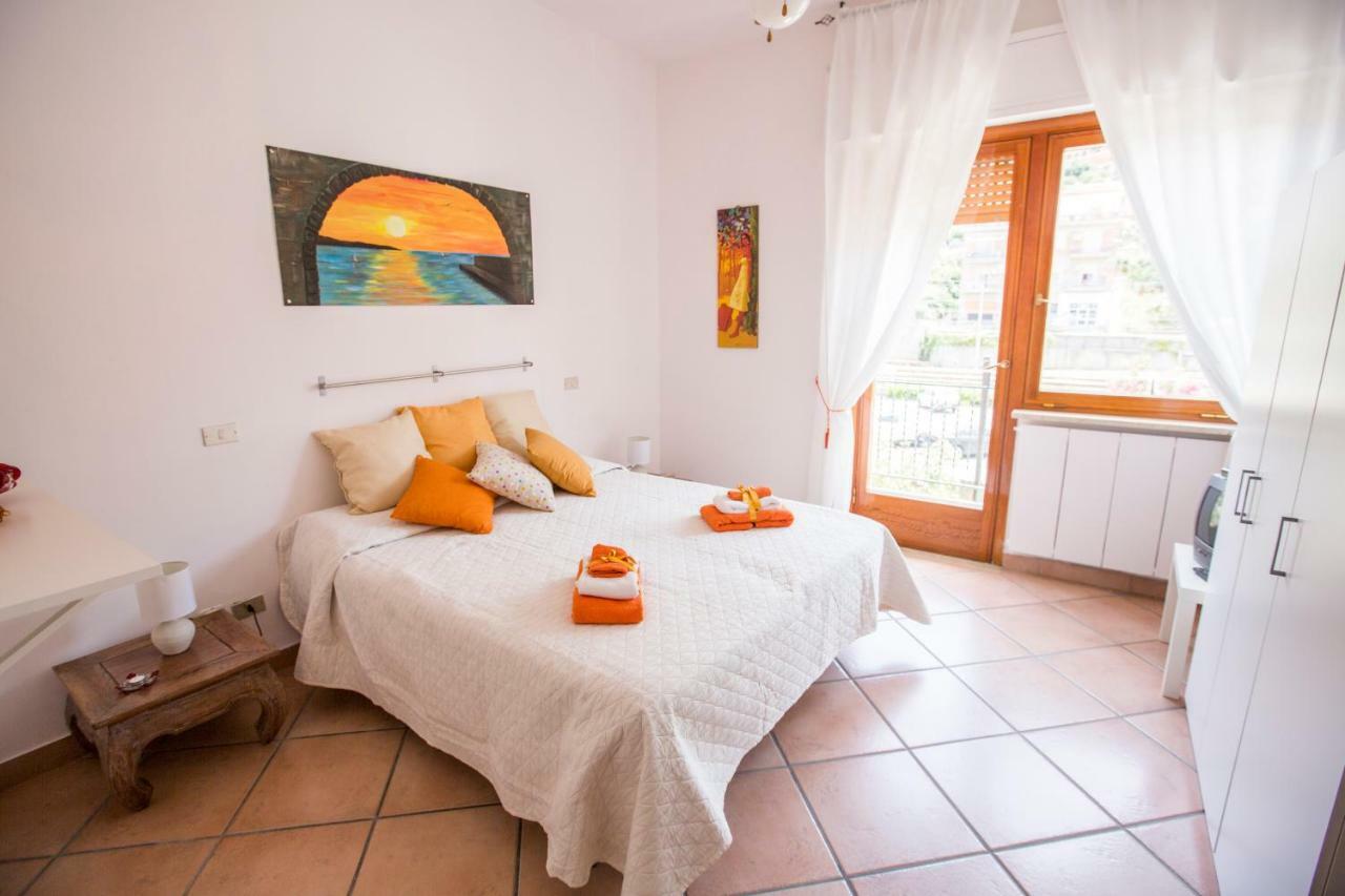Mia Guesthouse Чефалу Екстер'єр фото