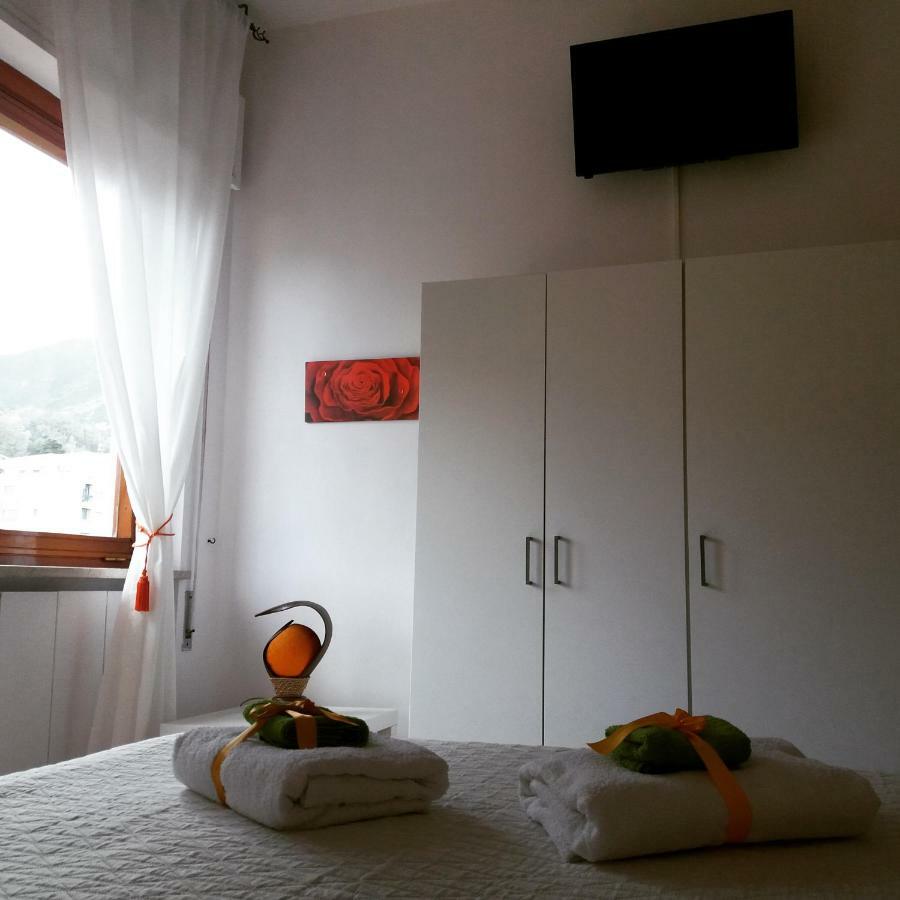 Mia Guesthouse Чефалу Екстер'єр фото
